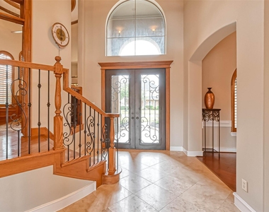 13815 Nathan Ridge Lane - Photo Thumbnail 3