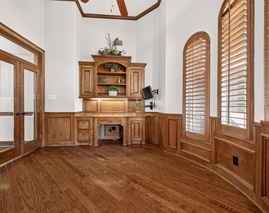 13815 Nathan Ridge Lane - Photo Thumbnail 4