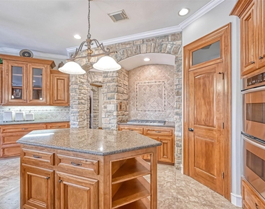 13815 Nathan Ridge Lane - Photo Thumbnail 16