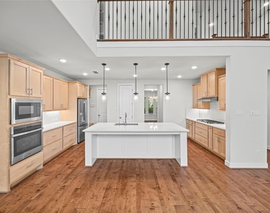 4627 Clear Creek Drive - Photo Thumbnail 5