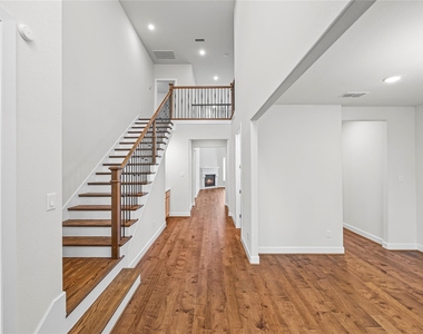 4627 Clear Creek Drive - Photo Thumbnail 1