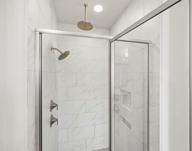 4627 Clear Creek Drive - Photo Thumbnail 11