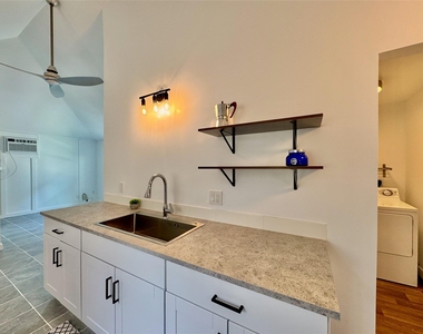 2413 Woodhead Street - Photo Thumbnail 5
