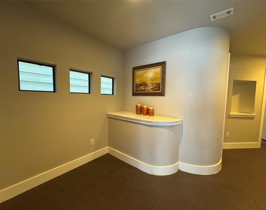 3606 Omeara Drive - Photo Thumbnail 3