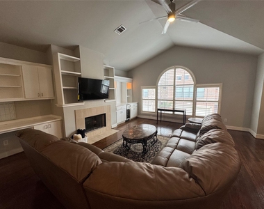 3606 Omeara Drive - Photo Thumbnail 8