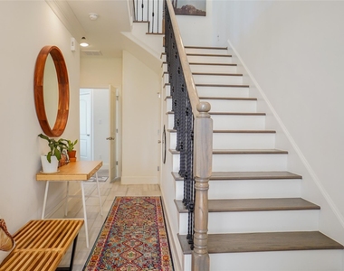 5636 Kiam Street - Photo Thumbnail 2