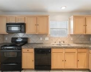 8927 Windfern Trace Drive - Photo Thumbnail 12