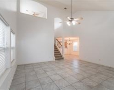 8927 Windfern Trace Drive - Photo Thumbnail 33