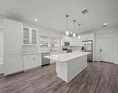5711 Sherman Street - Photo Thumbnail 11