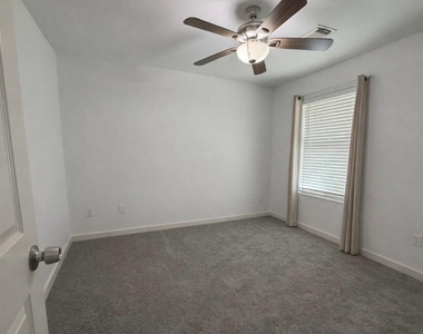 3114 Bolt Street - Photo Thumbnail 8