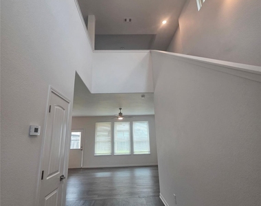 7459 Wheatley Gardens Drive - Photo Thumbnail 1