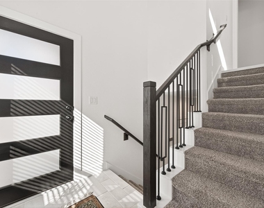 21163 Medina River Drive - Photo Thumbnail 4