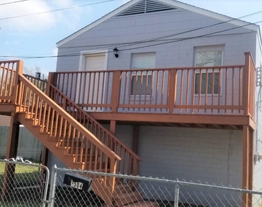 2504 Avenue F - Photo Thumbnail 11