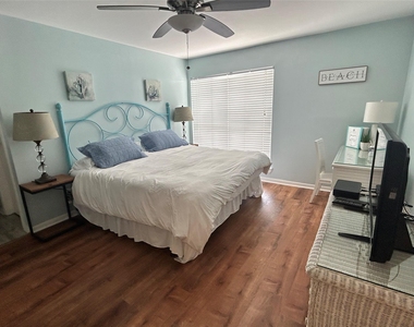 3506 Cove View Boulevard - Photo Thumbnail 7