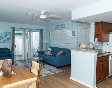 3506 Cove View Boulevard - Photo Thumbnail 2