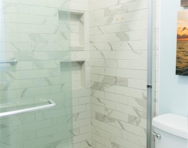 3506 Cove View Boulevard - Photo Thumbnail 9