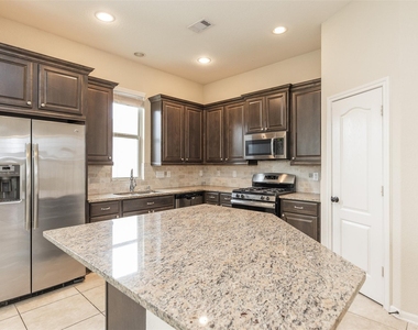 24943 Blue Mountain Park Lane - Photo Thumbnail 9