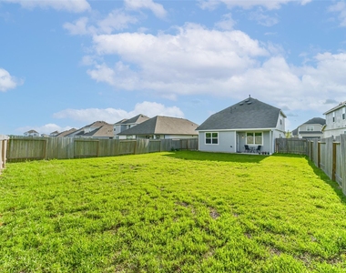 4907 Luke Mathew Drive - Photo Thumbnail 32