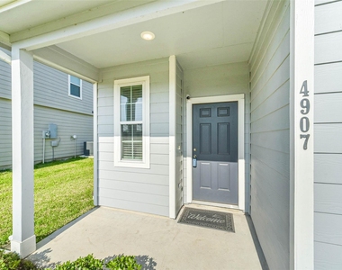 4907 Luke Mathew Drive - Photo Thumbnail 36