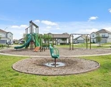 4907 Luke Mathew Drive - Photo Thumbnail 36