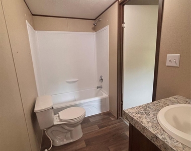 10 E E Walnut Lake Drive Drive - Photo Thumbnail 3