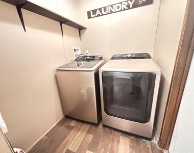 10 E E Walnut Lake Drive Drive - Photo Thumbnail 2