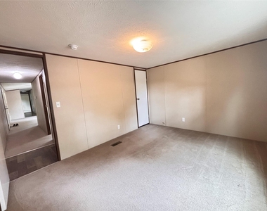 10 E E Walnut Lake Drive Drive - Photo Thumbnail 7