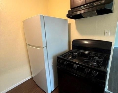3502 Campbell Street - Photo Thumbnail 6