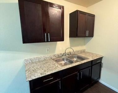 3502 Campbell Street - Photo Thumbnail 5