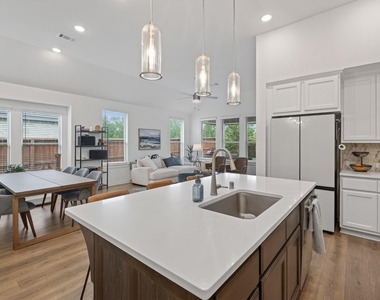8145 Overland Grove - Photo Thumbnail 14