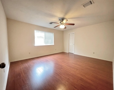 12943 Lemur Lane - Photo Thumbnail 5