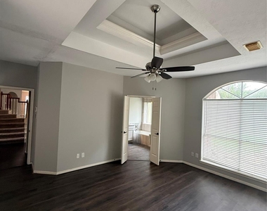 1927 Kelona Dr - Photo Thumbnail 11