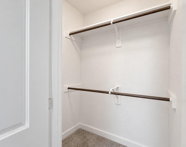 323 Bennett Street - Photo Thumbnail 15