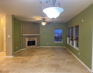 2714 Orchard Creek Lane - Photo Thumbnail 8