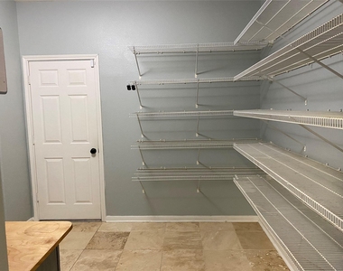 2714 Orchard Creek Lane - Photo Thumbnail 6