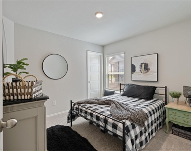 534 Dalloway Street - Photo Thumbnail 12