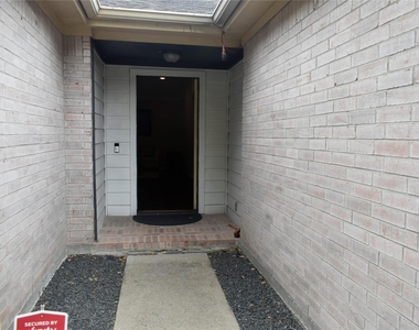 10519 N Newpark Drive - Photo Thumbnail 1