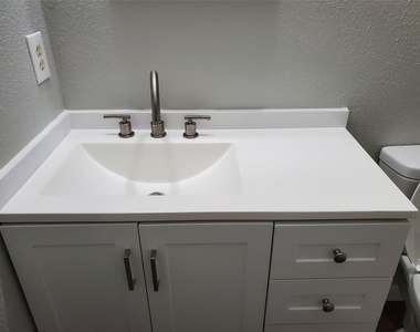 3130 Forestbrook Drive - Photo Thumbnail 19