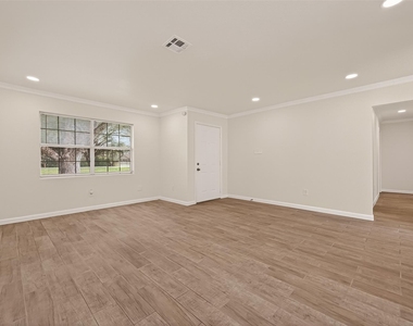 25409 Pebble Drive Drive - Photo Thumbnail 6