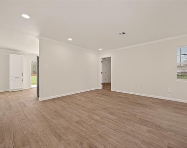 25409 Pebble Drive Drive - Photo Thumbnail 7