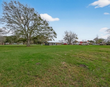 25409 Pebble Drive Drive - Photo Thumbnail 29