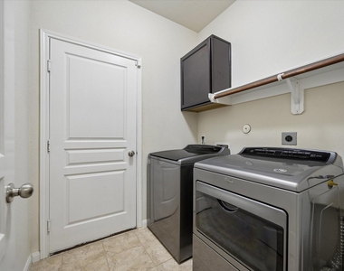 5810 Banyan Oak Court - Photo Thumbnail 17