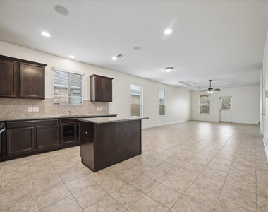 5810 Banyan Oak Court - Photo Thumbnail 6