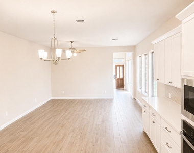 9759 Satsuma Path - Photo Thumbnail 3