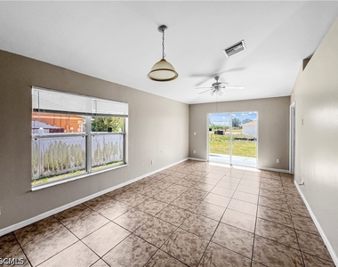 2130 Ne 8th Place - Photo Thumbnail 14