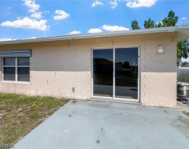 2130 Ne 8th Place - Photo Thumbnail 34
