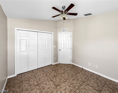 2130 Ne 8th Place - Photo Thumbnail 28