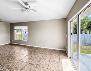 2130 Ne 8th Place - Photo Thumbnail 10