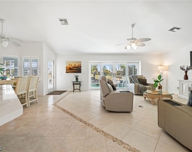 21489 Sheridan Run - Photo Thumbnail 24