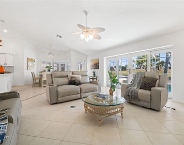 21489 Sheridan Run - Photo Thumbnail 27